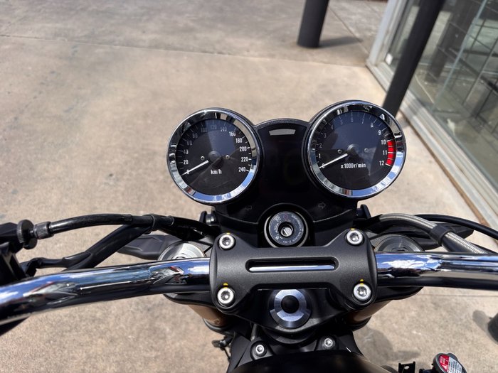 2025 Kawasaki Z900RS SE BLACK