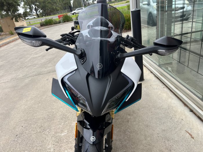 2026 CFMOTO 450 SR ABS NEBULA WHI