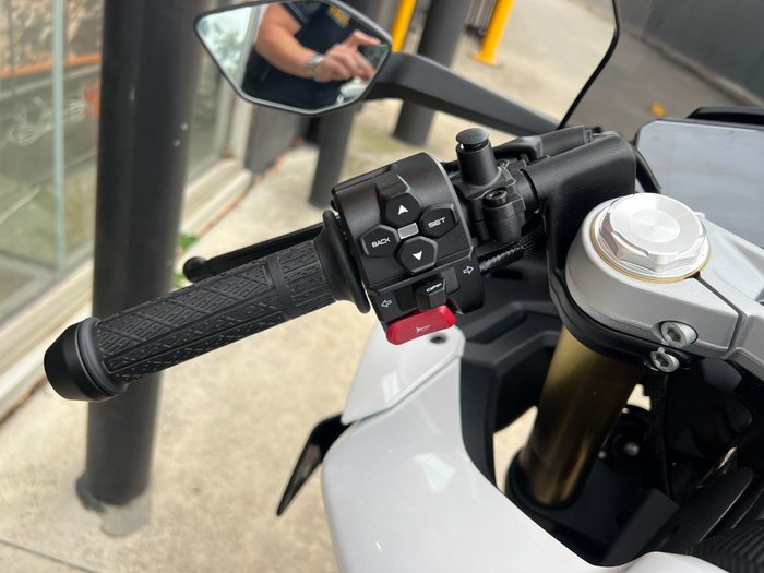 2026 CFMOTO 450 SR ABS NEBULA WHI