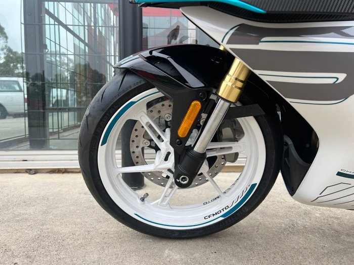 2026 CFMOTO 450 SR ABS NEBULA WHI