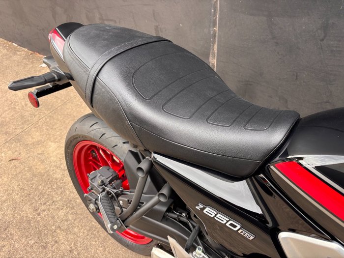 2026 Kawasaki Z650 RS BLACK