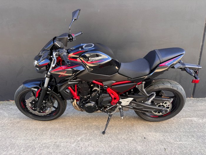2026 Kawasaki Z650 RS BLACK