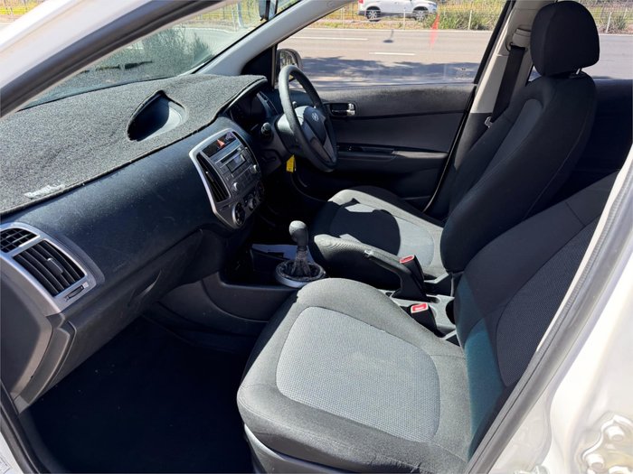 2012 HYUNDAI i20 ACTIVE PB MY12 White