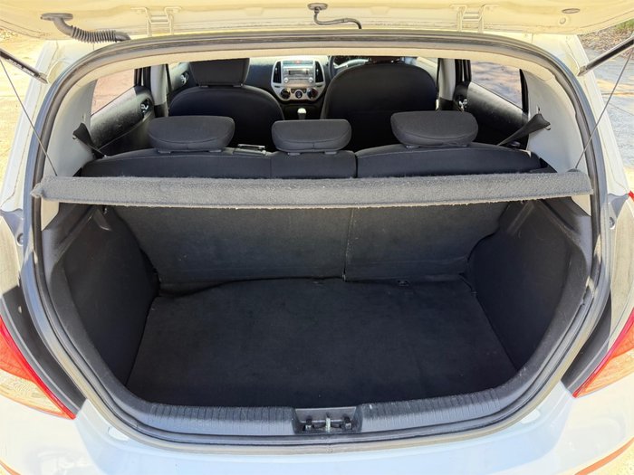 2012 HYUNDAI i20 ACTIVE PB MY12 White