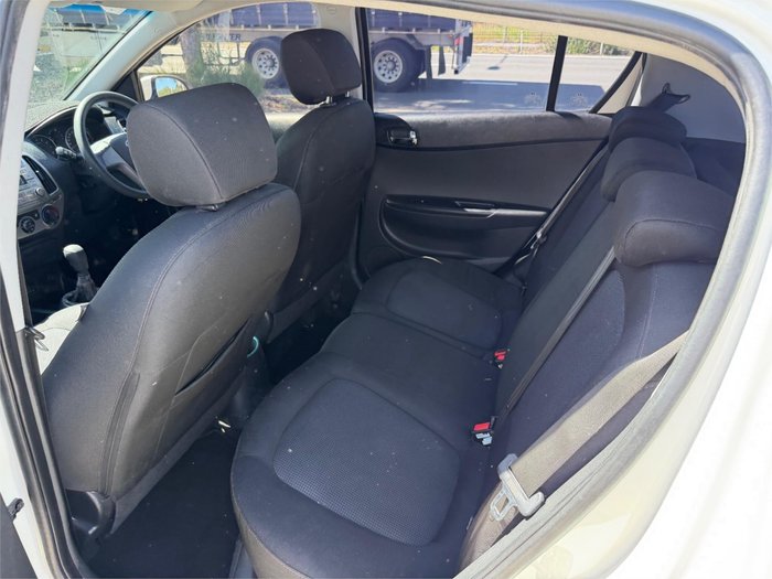 2012 HYUNDAI i20 ACTIVE PB MY12 White