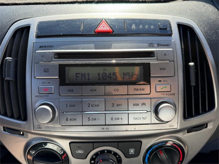 2012 HYUNDAI i20 ACTIVE PB MY12 White