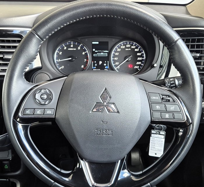 2020 Mitsubishi Outlander ES