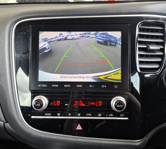 2020 Mitsubishi Outlander ES