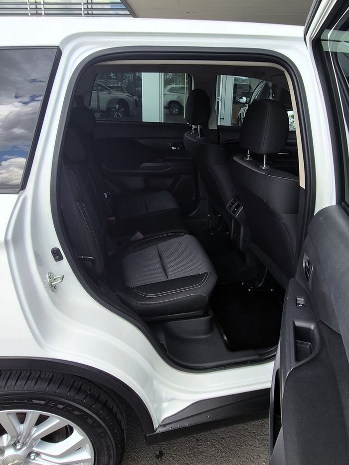 2020 Mitsubishi Outlander ES