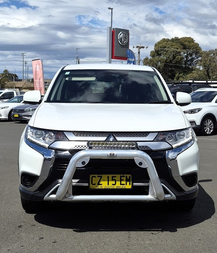 2020 Mitsubishi Outlander ES