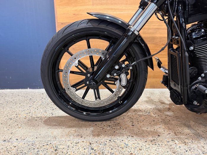 2018 HARLEY-DAVIDSON FXBRS BREAKOUT