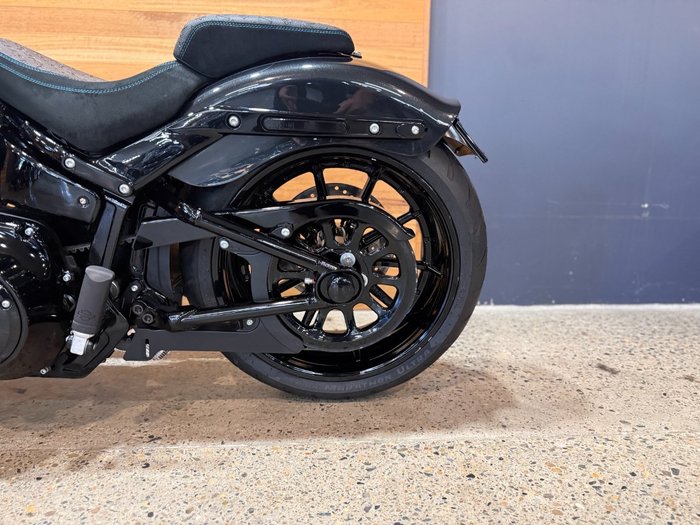 2018 HARLEY-DAVIDSON FXBRS BREAKOUT
