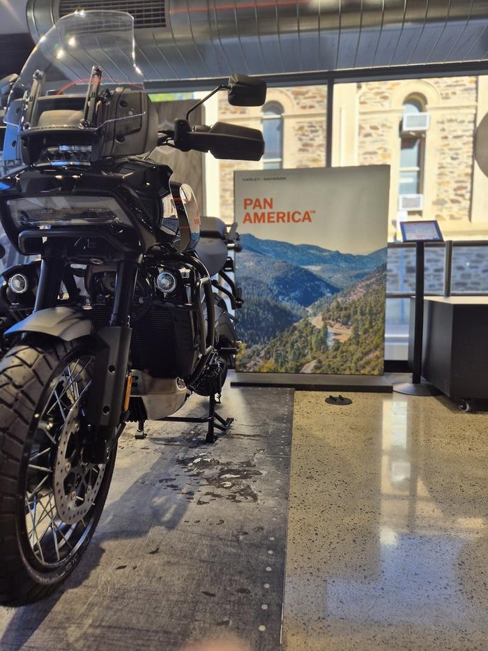 2026 Harley-Davidson Pan America 1250 Special Pan America Black
