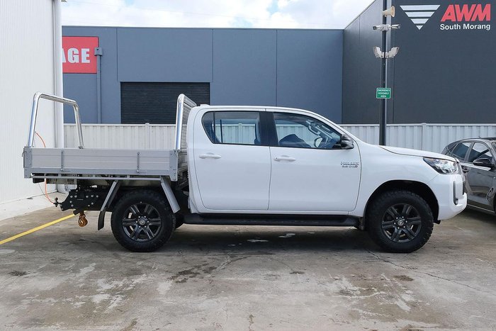 2024 Toyota Hilux SR 48V