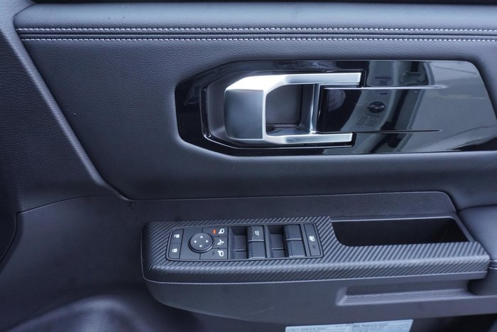 2025 Mitsubishi Triton GLS