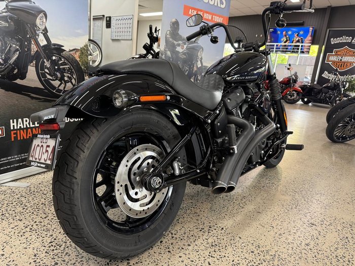 2024 Harley-Davidson Street Bob 114 (FXBBS) Softail Black