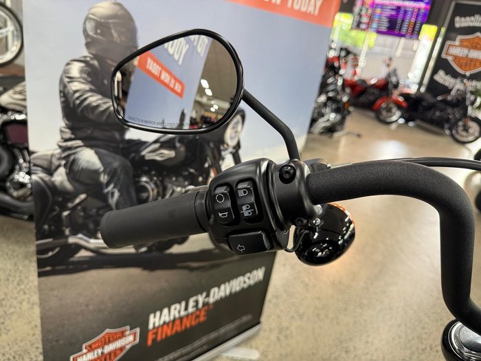 2024 Harley-Davidson Street Bob 114 (FXBBS) Softail Black