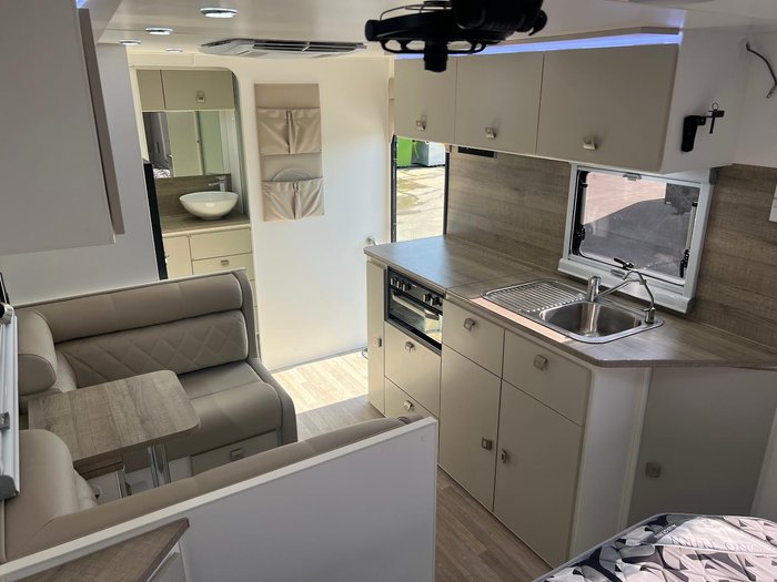 2023 Design RV Forerunner Van 1-1, 18'8''