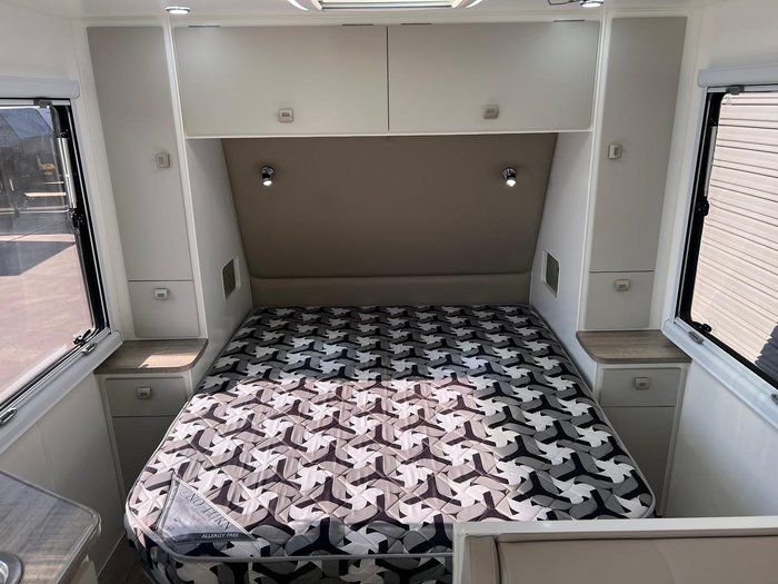 2023 Design RV Forerunner Van 1-1, 18'8''