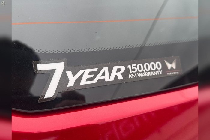 2025 Mahindra XUV3XO AX7L