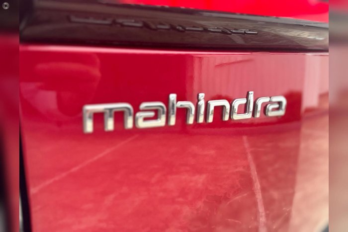 2025 Mahindra XUV3XO AX7L