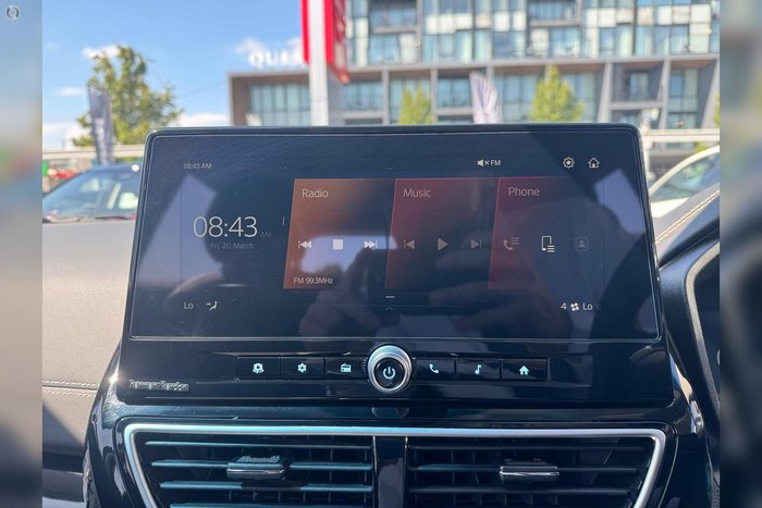 2025 Mahindra XUV3XO AX7L