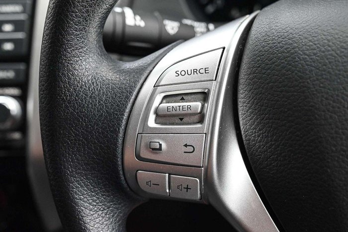 2019 Nissan Navara SL