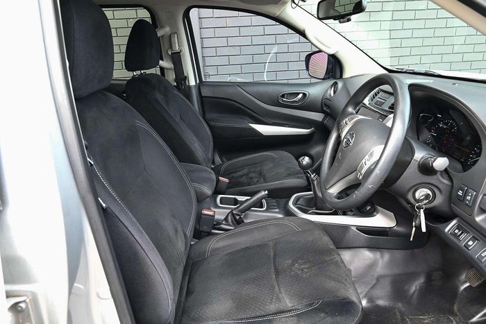 2019 Nissan Navara SL