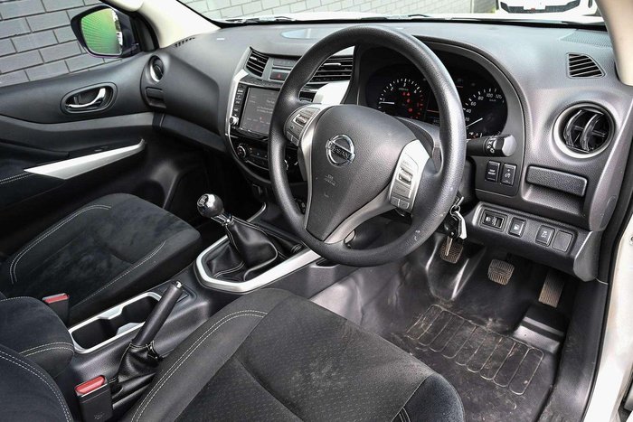 2019 Nissan Navara SL