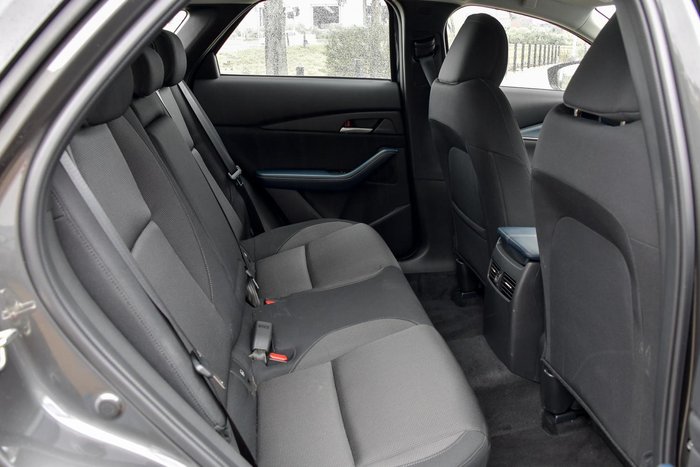 2025 Mazda CX-30 G20 Evolve