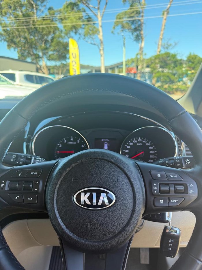 2020 Kia Carnival Si