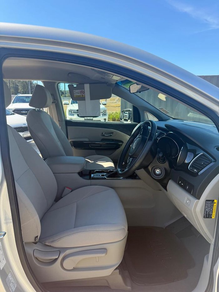 2020 Kia Carnival Si