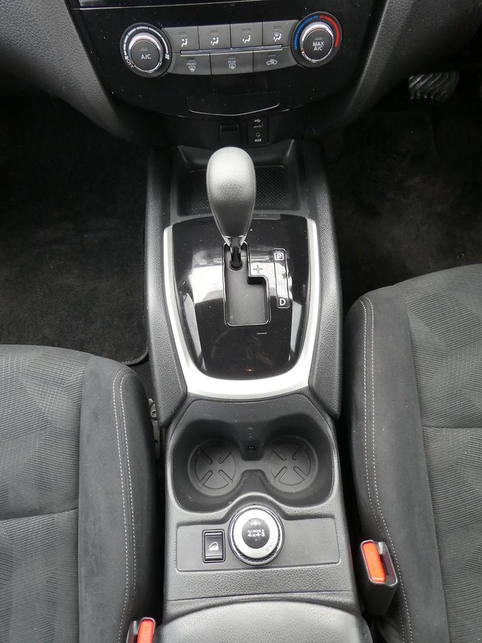 2015 Nissan X-TRAIL ST