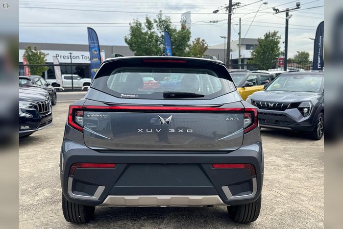 2025 Mahindra XUV3XO AX7L