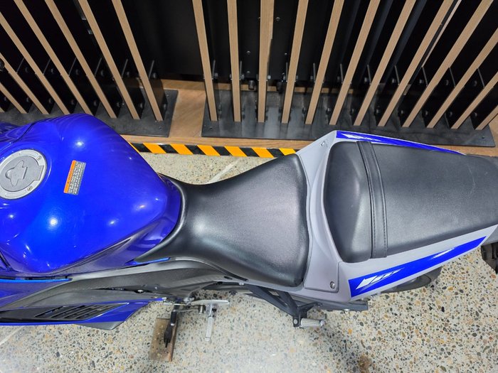 2020 Yamaha YZF-R3 BLUE