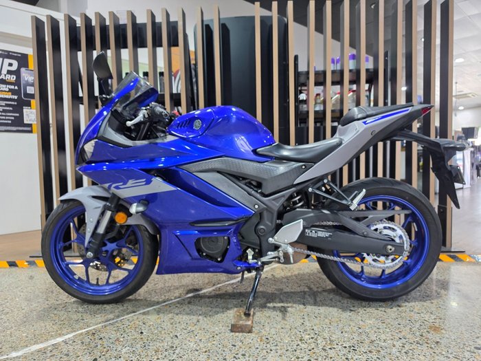 2020 Yamaha YZF-R3 BLUE