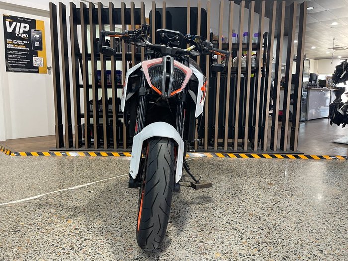 2017 Ktm 1290 SUPER DUKE R White/Grey