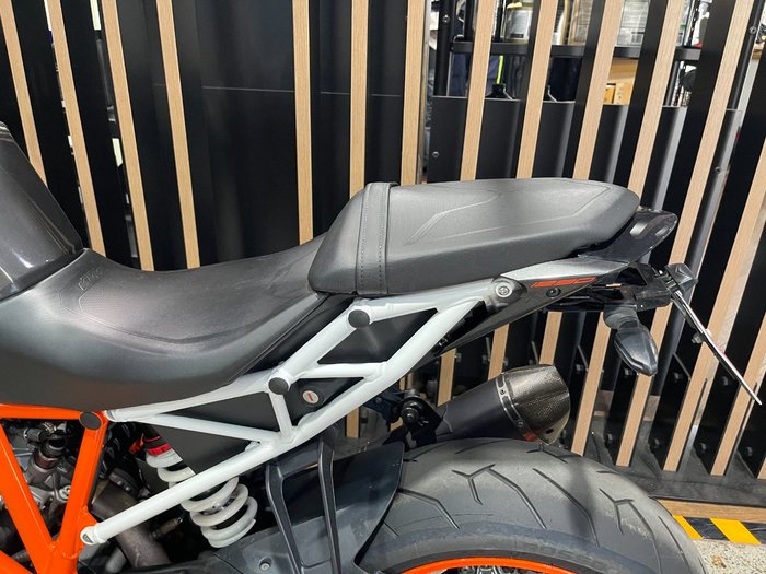 2017 Ktm 1290 SUPER DUKE R White/Grey
