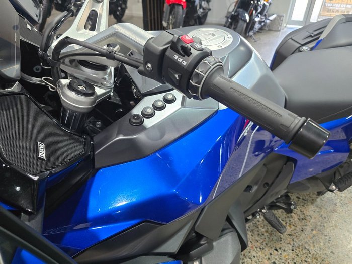 2026 BMW Motorrad 2026 BMW 1300CC R 1300 RT Impulse BLUE