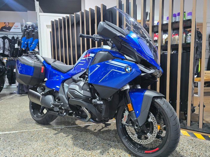 2026 BMW Motorrad 2026 BMW 1300CC R 1300 RT Impulse BLUE