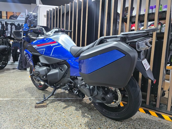 2026 BMW Motorrad 2026 BMW 1300CC R 1300 RT Impulse BLUE
