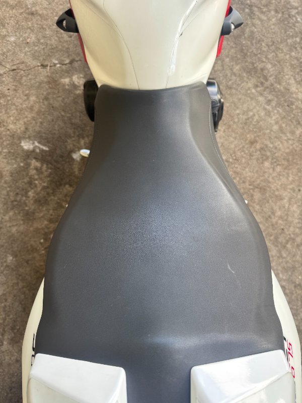 2017 Triumph STREET TRIPLE White