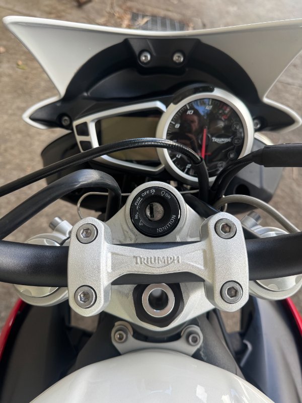 2017 Triumph STREET TRIPLE White