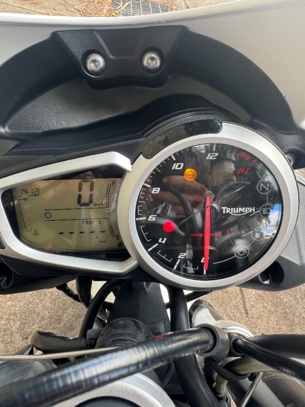 2017 Triumph STREET TRIPLE White