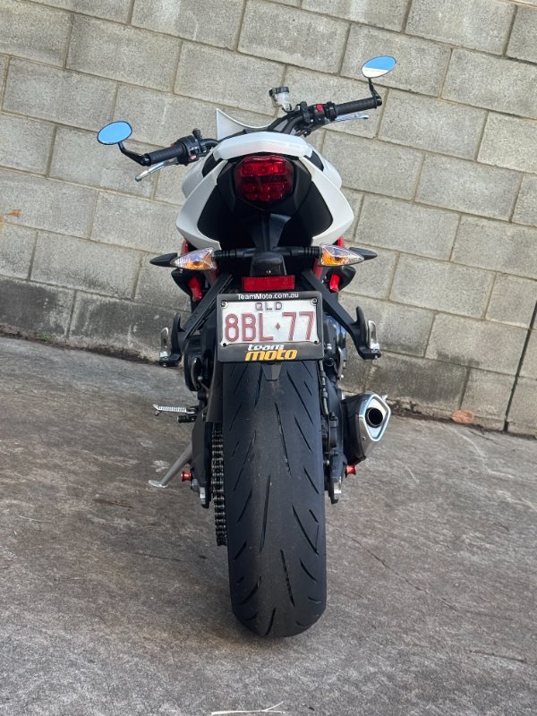 2017 Triumph STREET TRIPLE White