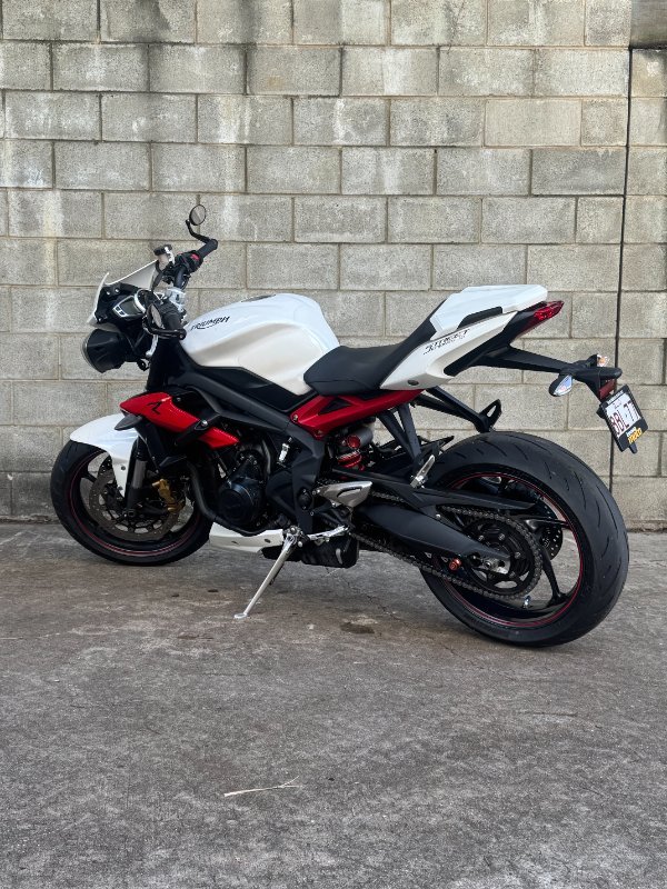 2017 Triumph STREET TRIPLE White