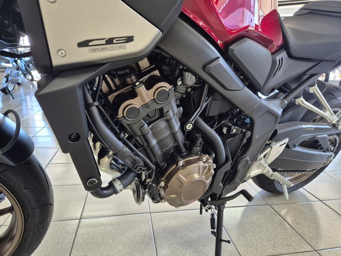 2025 Honda CB650R CB Red