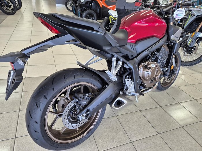 2025 Honda CB650R CB Red