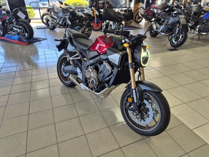 2025 Honda CB650R CB Red