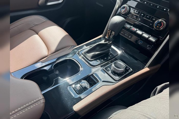 2025 Mahindra Scorpio Z8L+